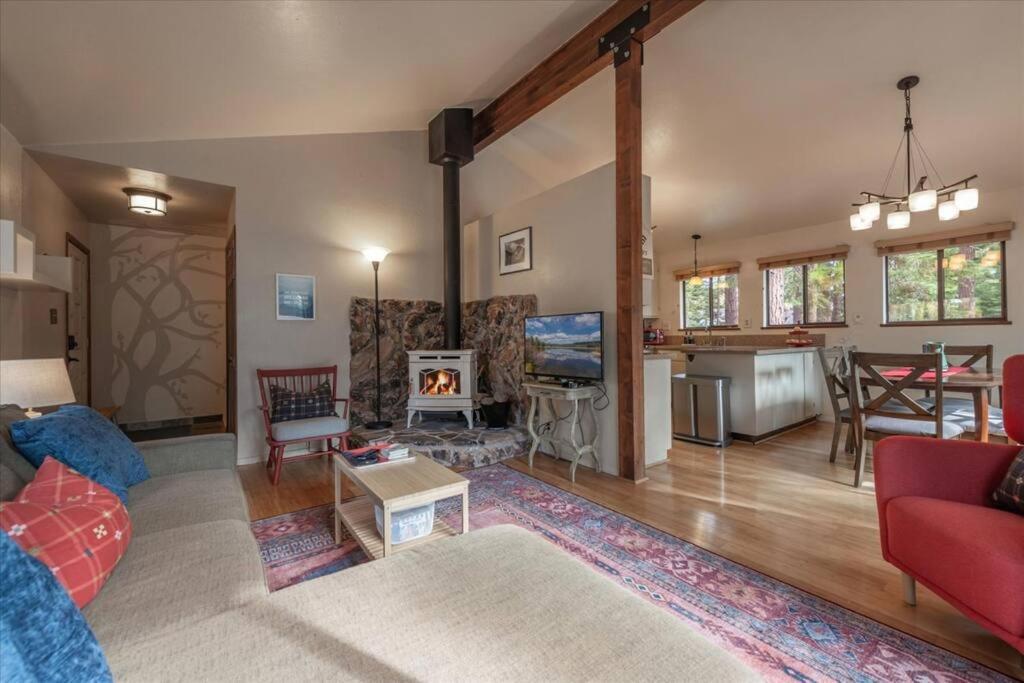 Cozy Pet-Friendly Cabin W Fenced-In Yard Close To Slopes Beach Town Carnelian Bay Zewnętrze zdjęcie